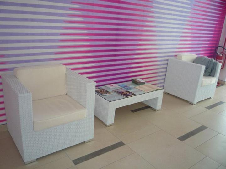 Hotel La Terrazza Барлета Екстериор снимка
