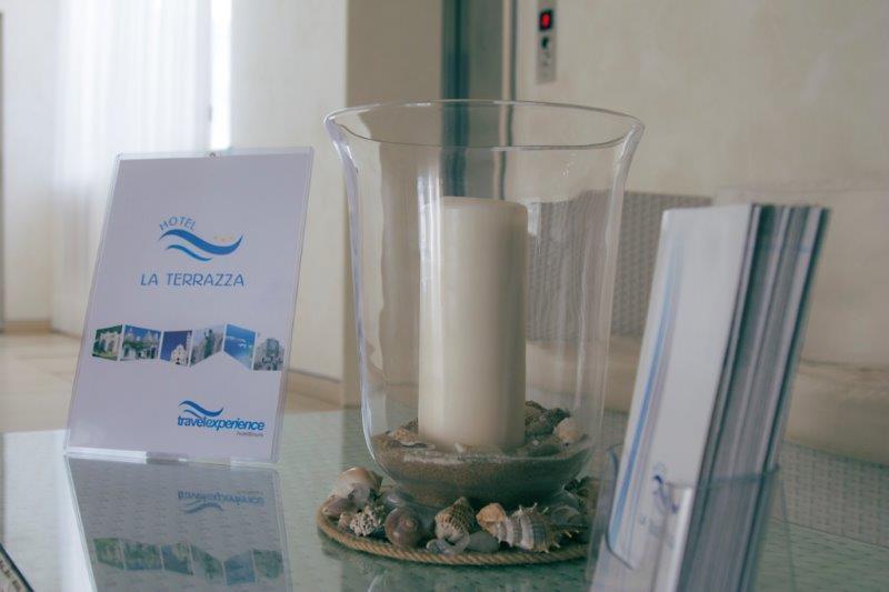 Hotel La Terrazza Барлета Екстериор снимка