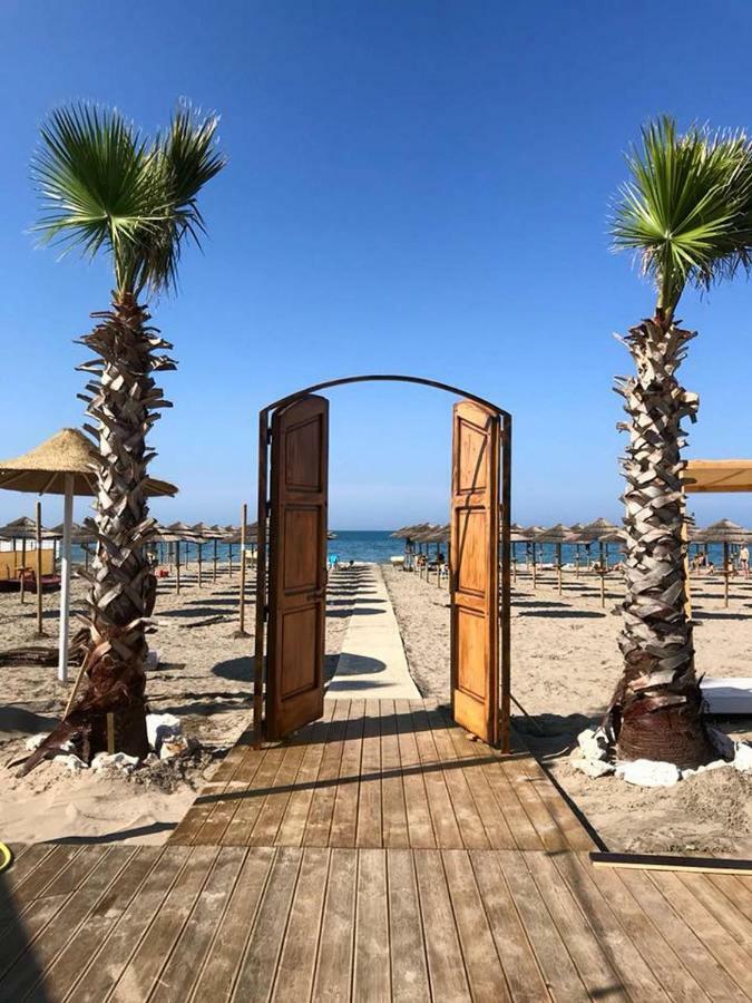 Hotel La Terrazza Барлета Екстериор снимка